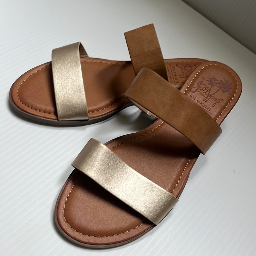 Jellypop shoes brown and gold slippers for women. Sizes 7 and 7.5.
